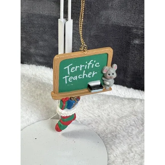 Gibson Christmas Collectibles Mouse Chalkboard Terrific Teacher Ornament 1994 3” - Picture 2 of 7